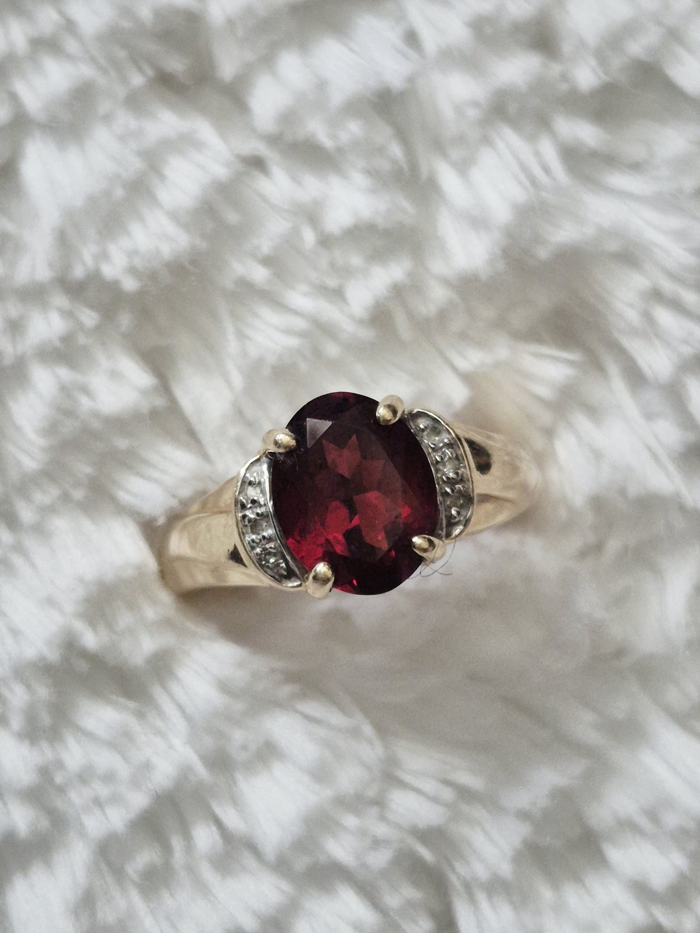 Estate 10k Yellow Gold Garnet Cocktail Ring